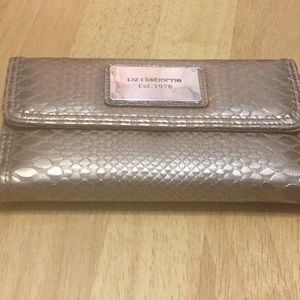 Liz Claiborne wallet NWOT. Gold color
